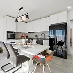 Tomi Apartment Trogir