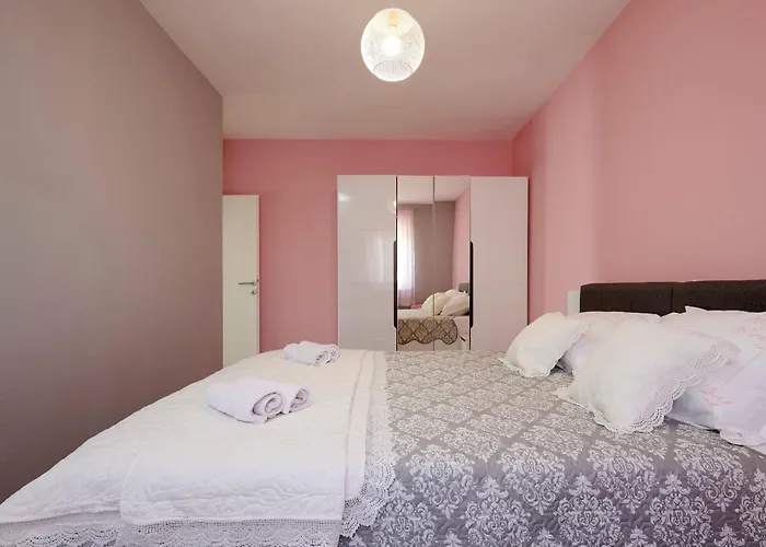 Tomi トロギール